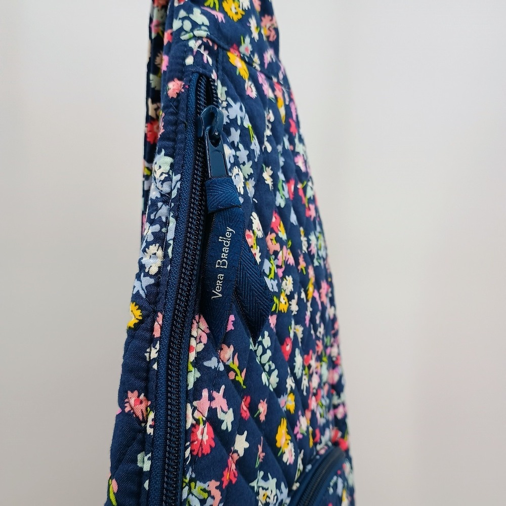 Vera Bradley Essentials Sling Backpack Scattered Wildflowers Navy Blue Quilted - Picture 9 of 12